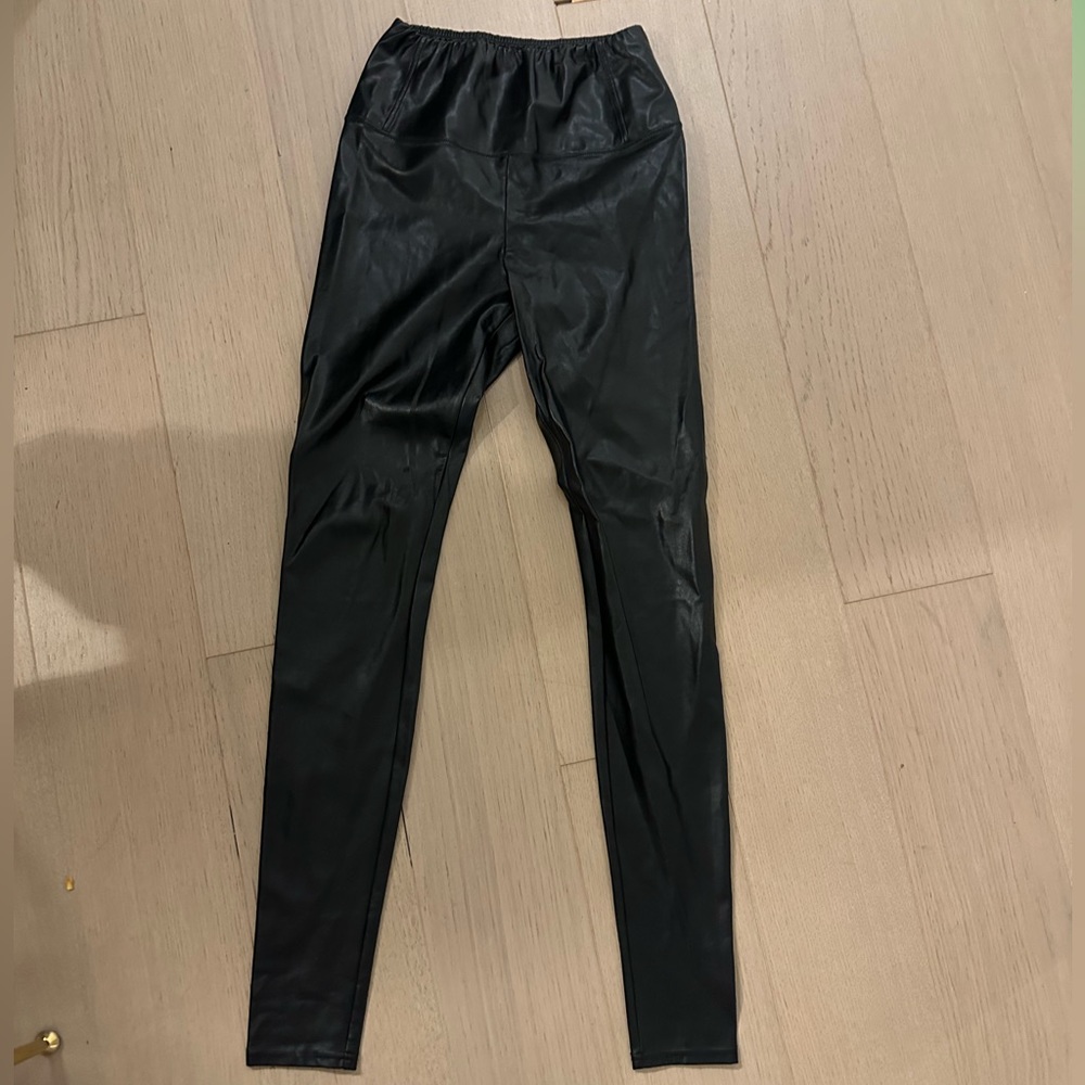 Aritzia Daria pant size M tight faux leather pants